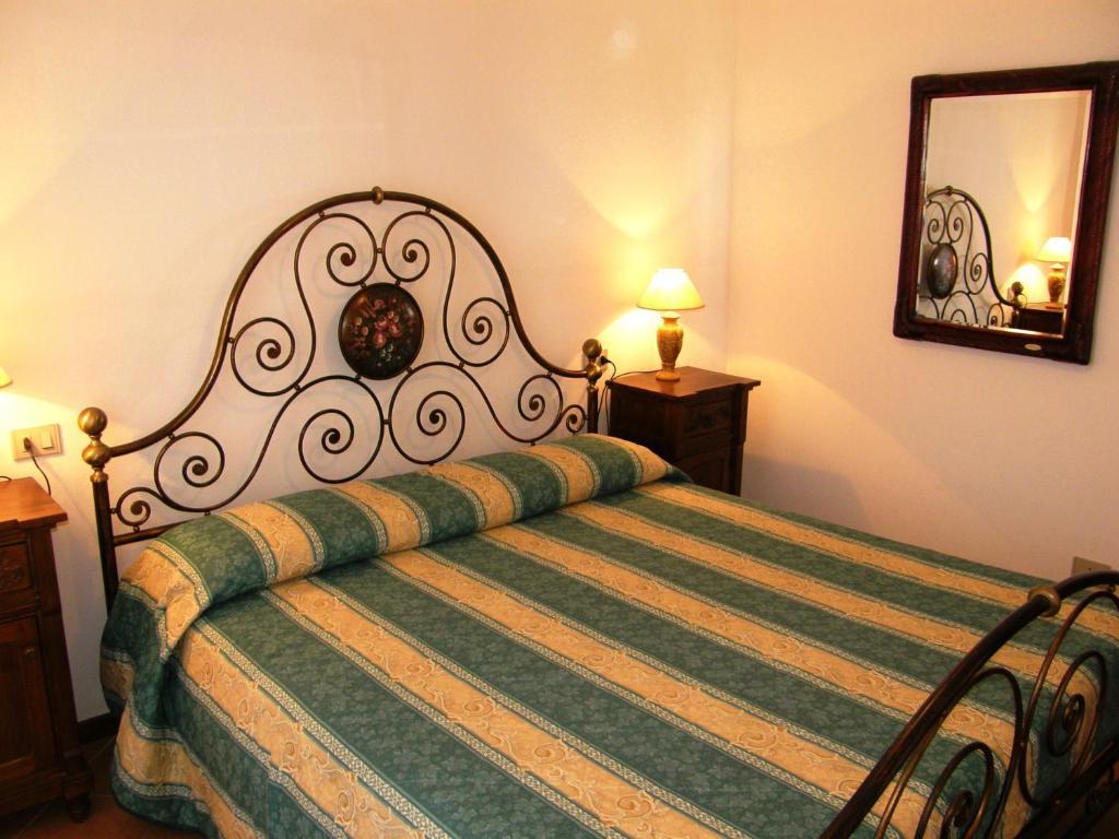 Appartamenti Ideal Isola Rossa Bilik gambar