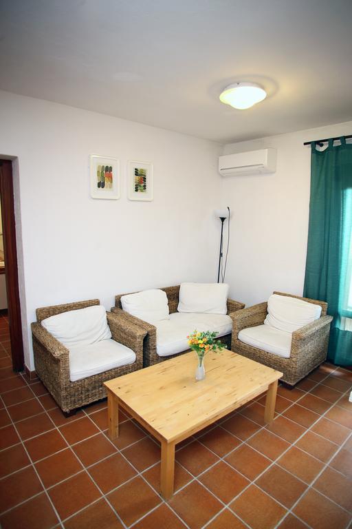 Appartamenti Ideal Isola Rossa Luaran gambar