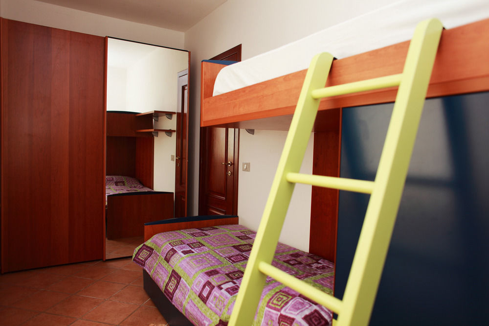 Appartamenti Ideal Isola Rossa Luaran gambar